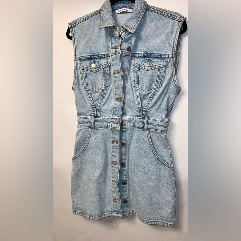 Size small Zara